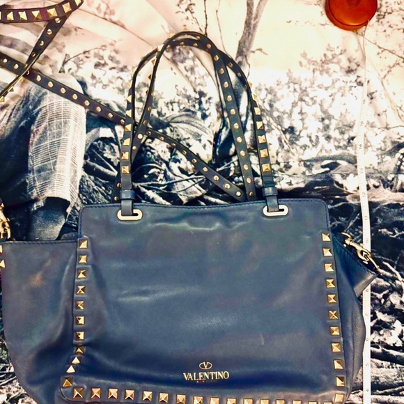 Valentino Garavani Blue Vitello Rockstud 2 Ways Small Shoulder Tote Bag - Picture 2 of 8